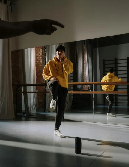 Hombre bailando urbano